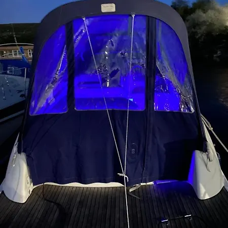 Botel Fantasea Bavaria 27